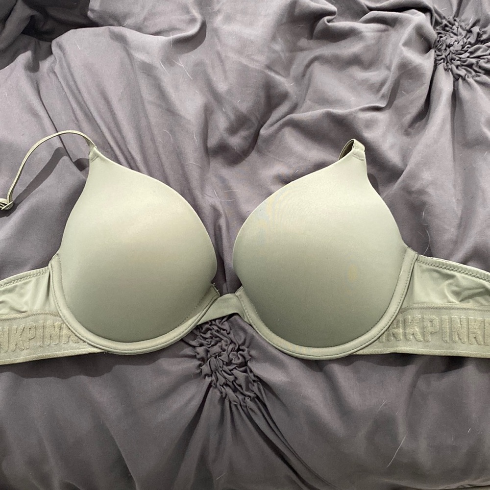 32C green PINK bra